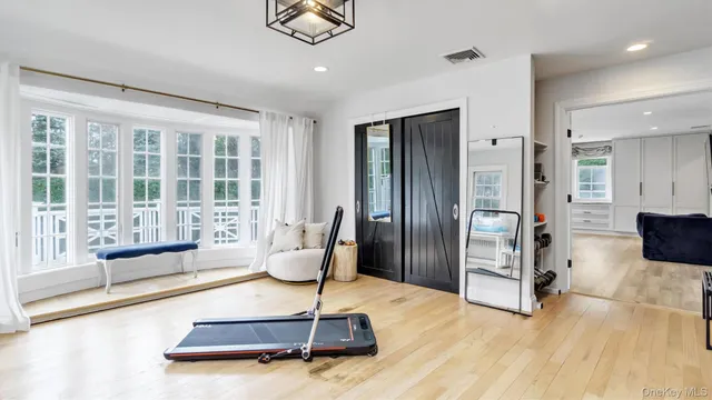 $3,288,888 | 35 Hoaglands Lane, Glen Head, NY 11545