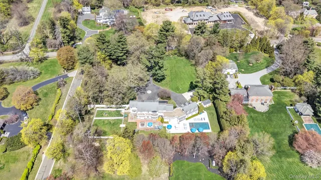 $3,288,888 | 35 Hoaglands Lane, Glen Head, NY 11545