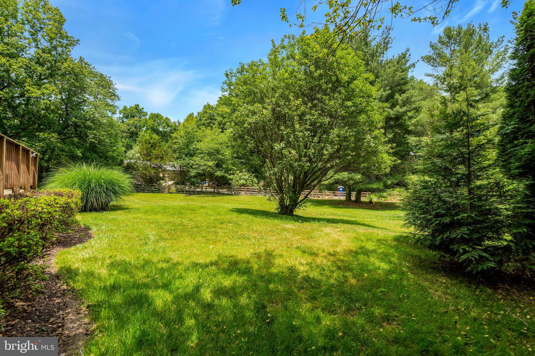 11520 Popes Head Road Fairfax, VA 22030 - Photo 37 of 46