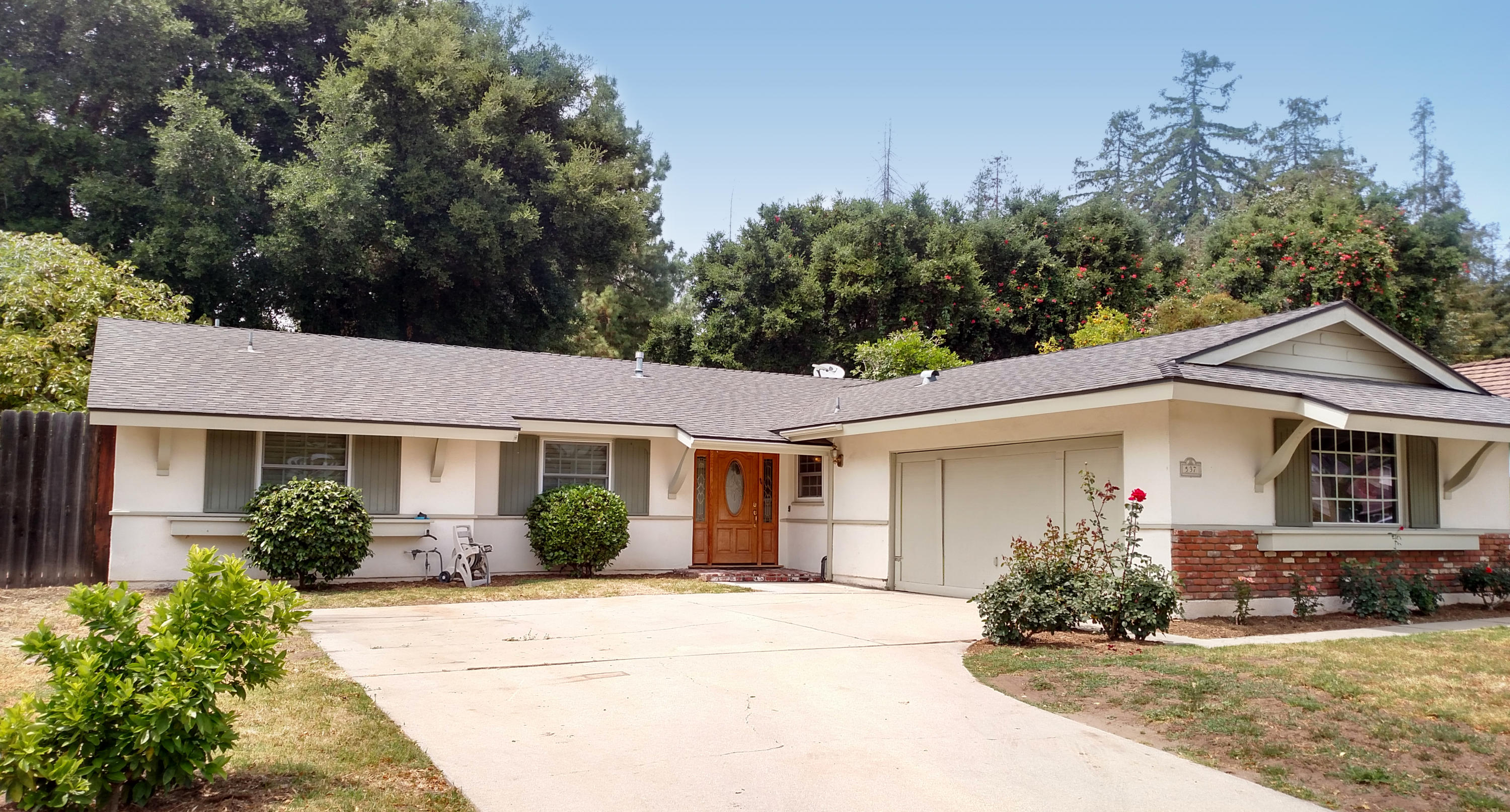 537 Windsor Avenue Goleta, CA 93117 - Photo 2 of 16 front view of house with a yard