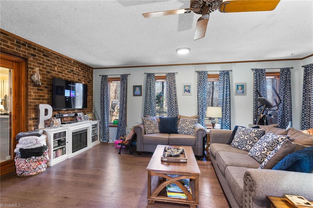 3930 Blumenthal Road Greensboro, NC 27406 - Photo 9 of 22 Gallery Image 9