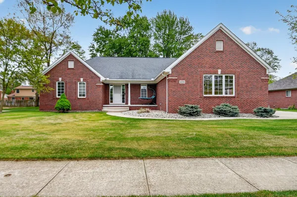 $575,000 | 53226 Williams Way, Utica, MI 48316
