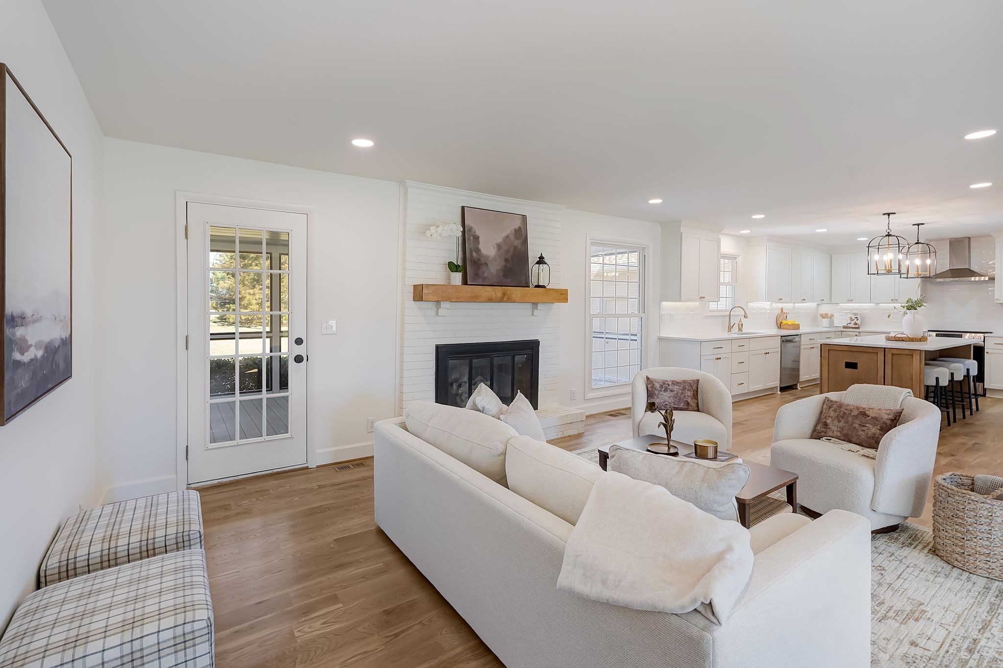 108 Poplar Street Franklin, TN 37064 - Photo 9 of 33 a living room with furniture and a fireplace