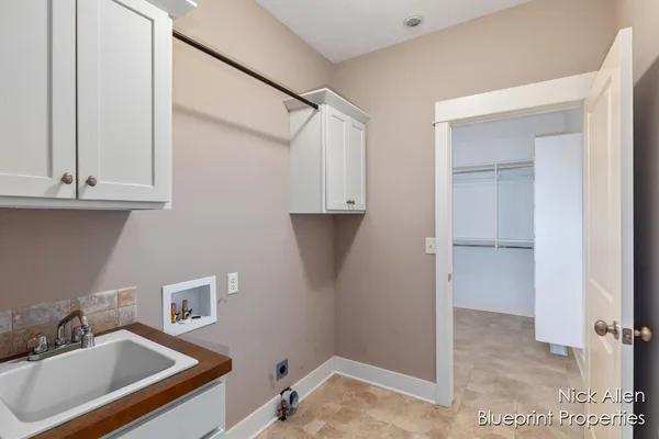 $549,900 | 3792 Preserve Drive Northeast, Belmont, MI 49306