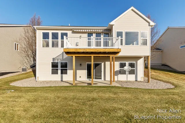 $549,900 | 3792 Preserve Drive Northeast, Belmont, MI 49306