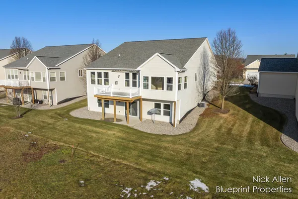 $549,900 | 3792 Preserve Drive Northeast, Belmont, MI 49306