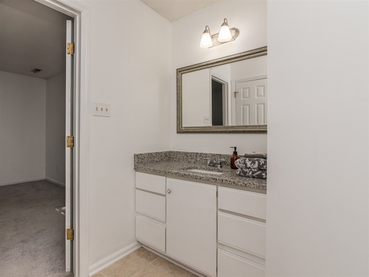5568 Hamstead Crossing Raleigh, NC 27612 - Photo 22 of 25 Photo 22