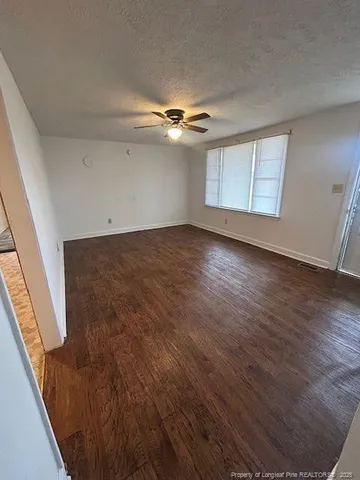 $1,200 | 13388 Nc Highway East, Lumberton, NC 28360