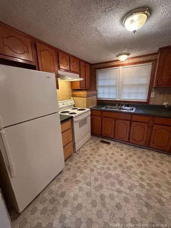$1,000 | 13388 Nc Highway East, Lumberton, NC 28360