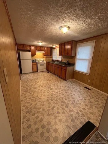 $1,200 | 13388 Nc Highway East, Lumberton, NC 28360