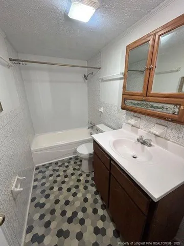 $1,200 | 13388 Nc Highway East, Lumberton, NC 28360