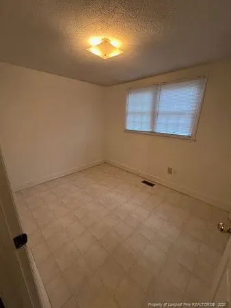 $1,000 | 13388 Nc Highway East, Lumberton, NC 28360