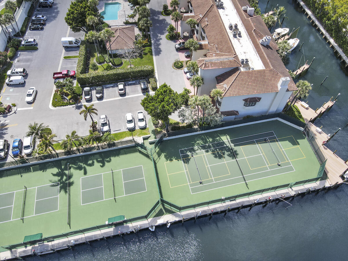 4201 North Ocean Boulevard, Unit 1605 Boca Raton, FL 33431 - Photo 30 of 35 Tennis Courts/Pickleball courts