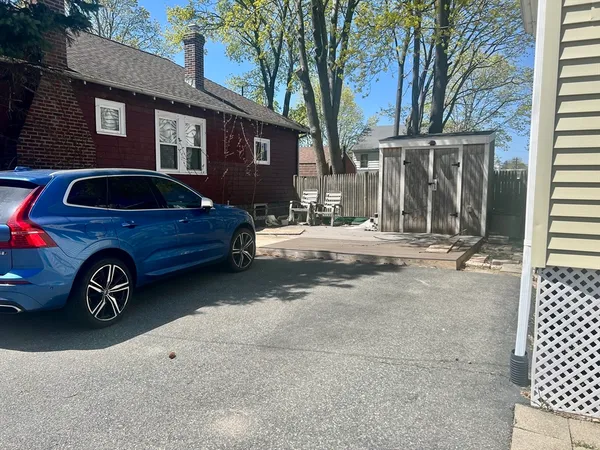 $3,300 | 616 Adams Street, Unit 1, Quincy, MA 02169