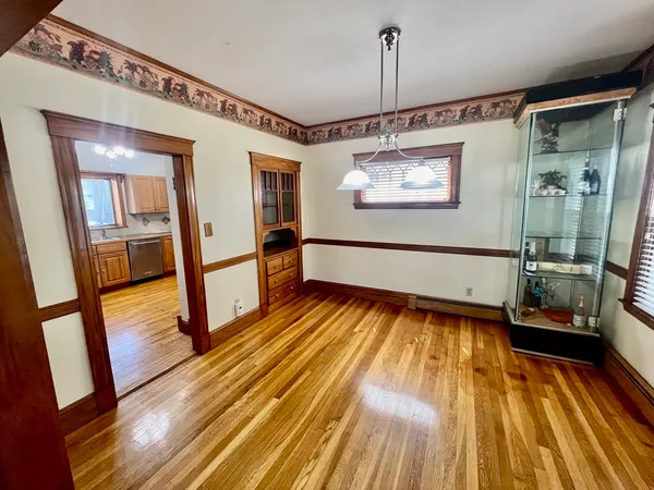 $3,300 | 616 Adams Street, Unit 1, Quincy, MA 02169