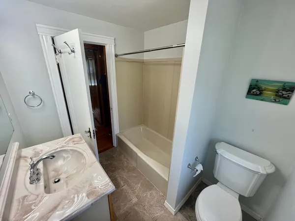 $3,300 | 616 Adams Street, Unit 1, Quincy, MA 02169