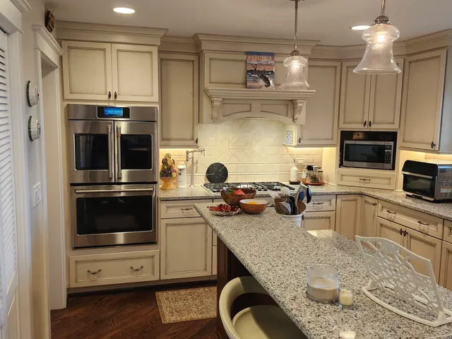 $925,000 | 25817 Cook Street, Wauconda, IL 60084