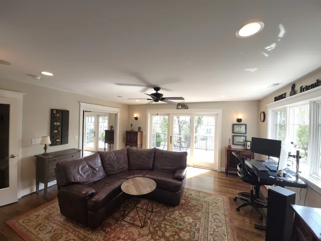 $925,000 | 25817 Cook Street, Wauconda, IL 60084