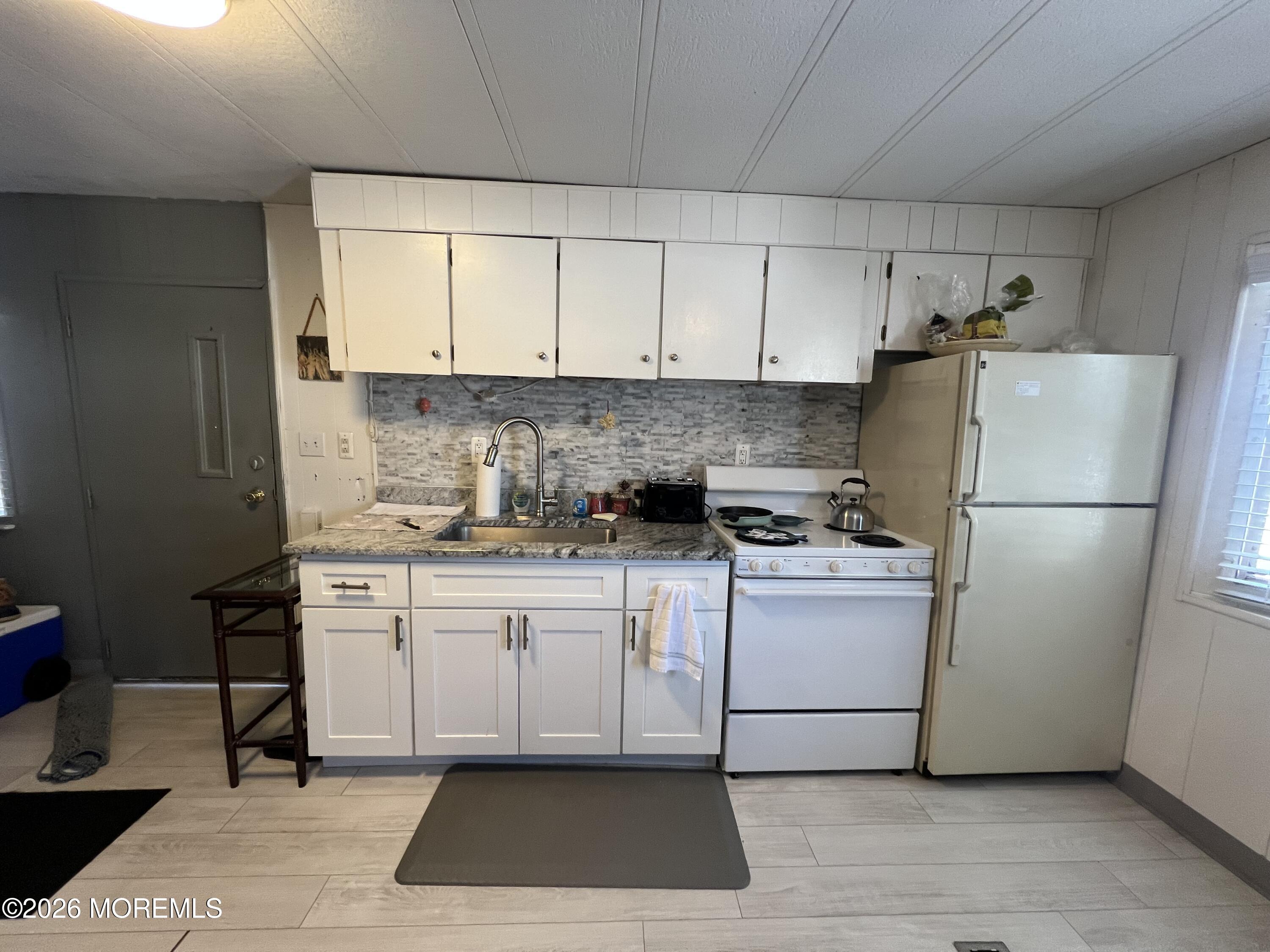 177 Mockingbird Way Whiting, NJ 08759 - Photo 10 of 25 IMG_5513