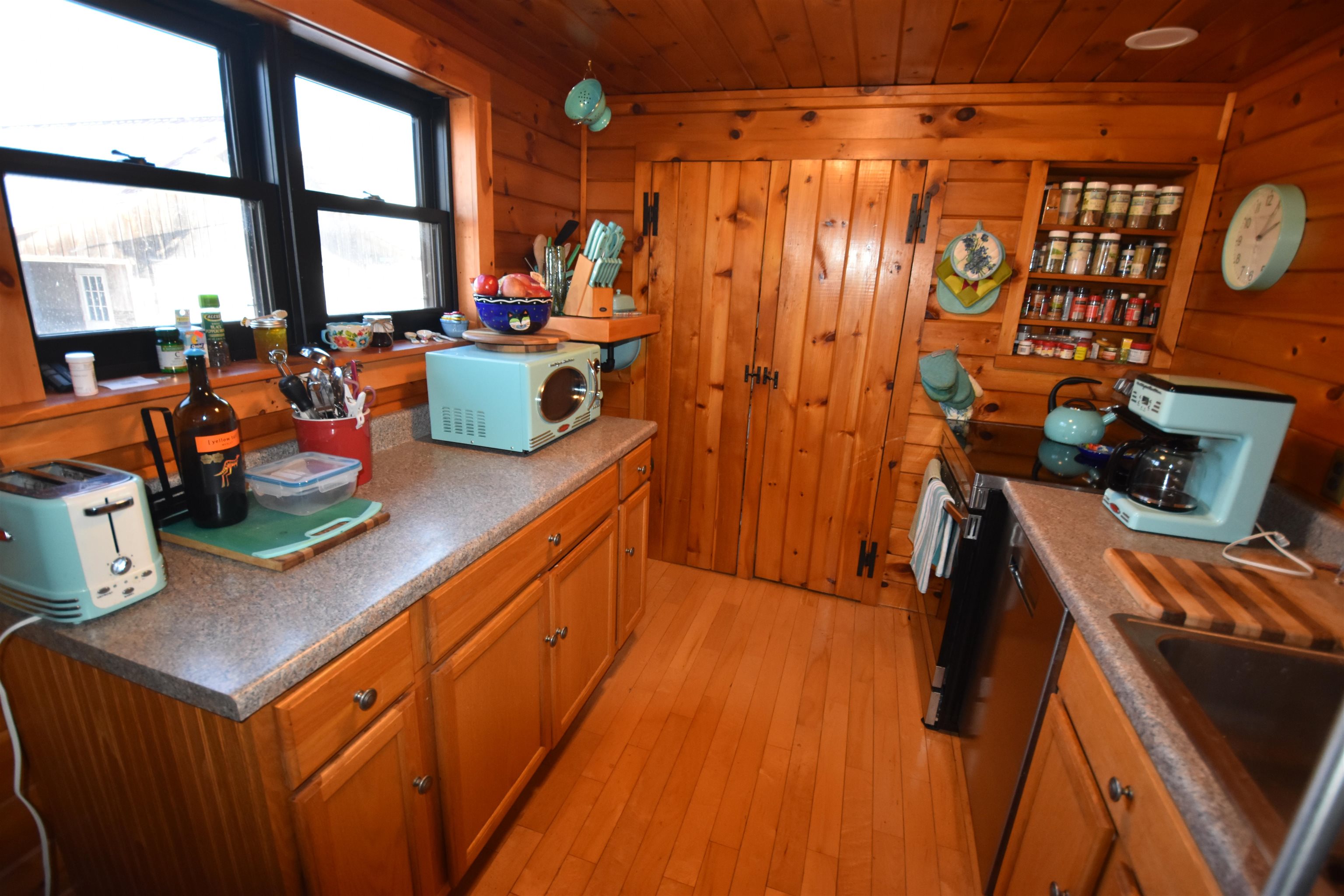 96 E Road Panton, VT 05491 - Photo 13 of 37