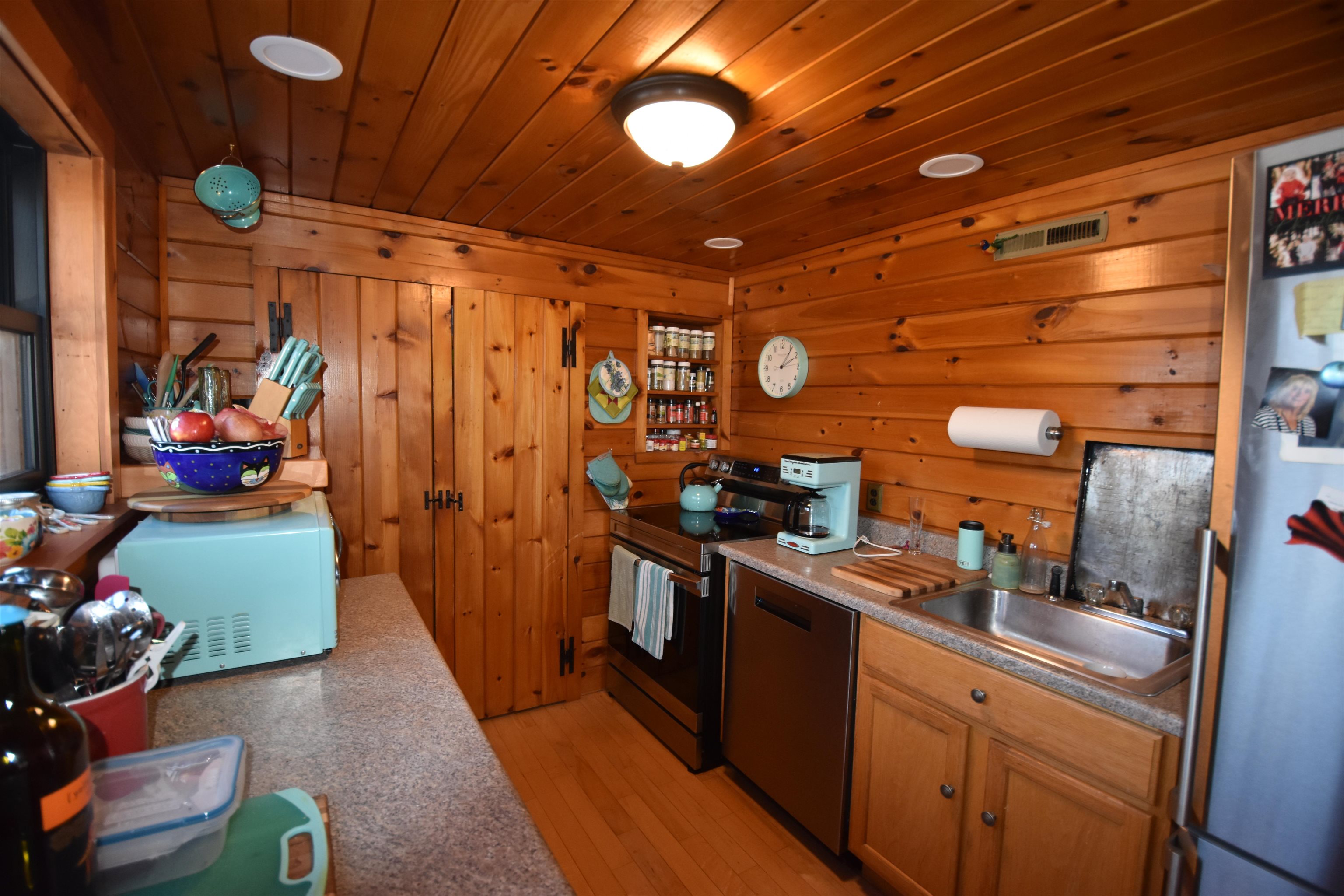 96 E Road Panton, VT 05491 - Photo 15 of 37