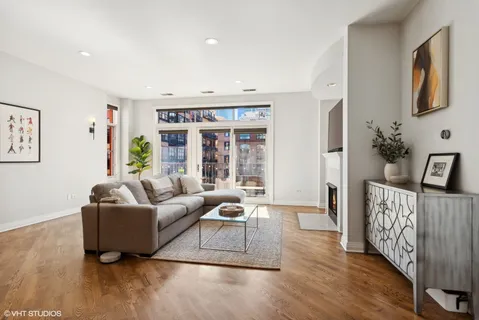 $575,000 | 560 West Fulton Street, Unit 506, Chicago, IL 60661
