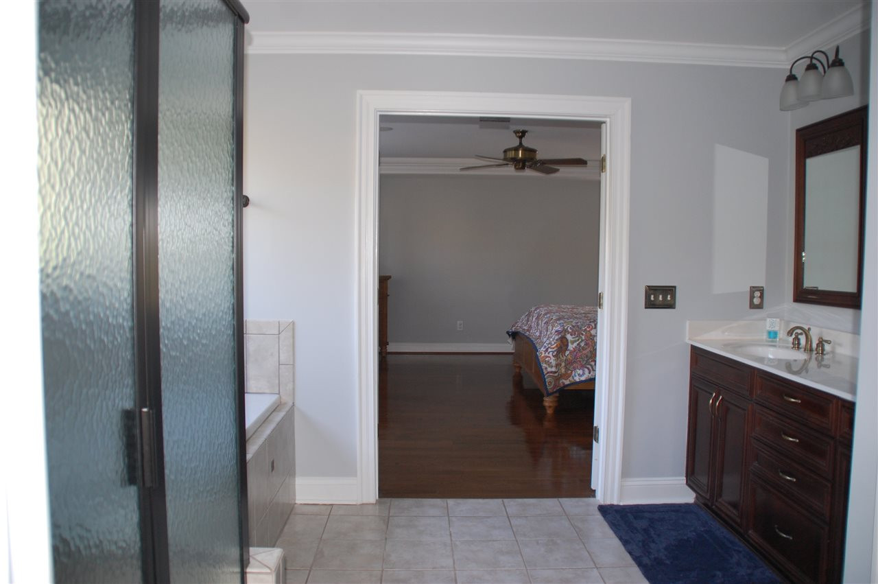 4204 Russling Leaf Lane Raleigh, NC 27613 - Photo 17 of 23 Photo 17