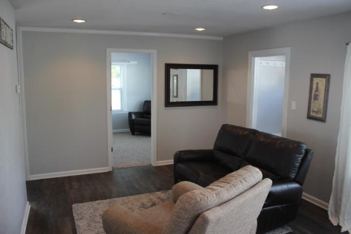 823 Romence Road Portage, MI 49024 - Photo 5 of 17 IMG_1933