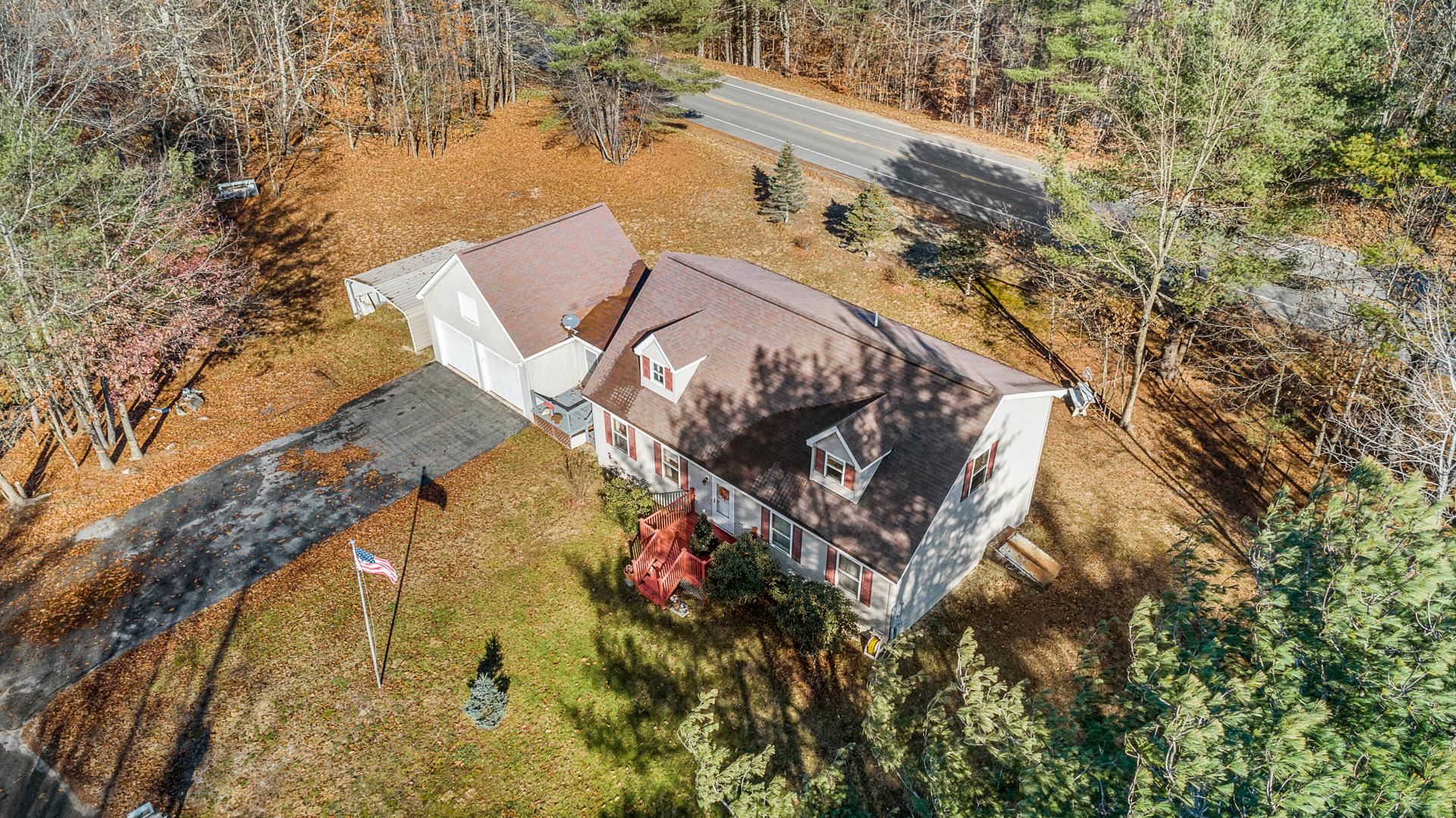 45 Farrell Loop Warner, NH 03278 - Photo 3 of 40