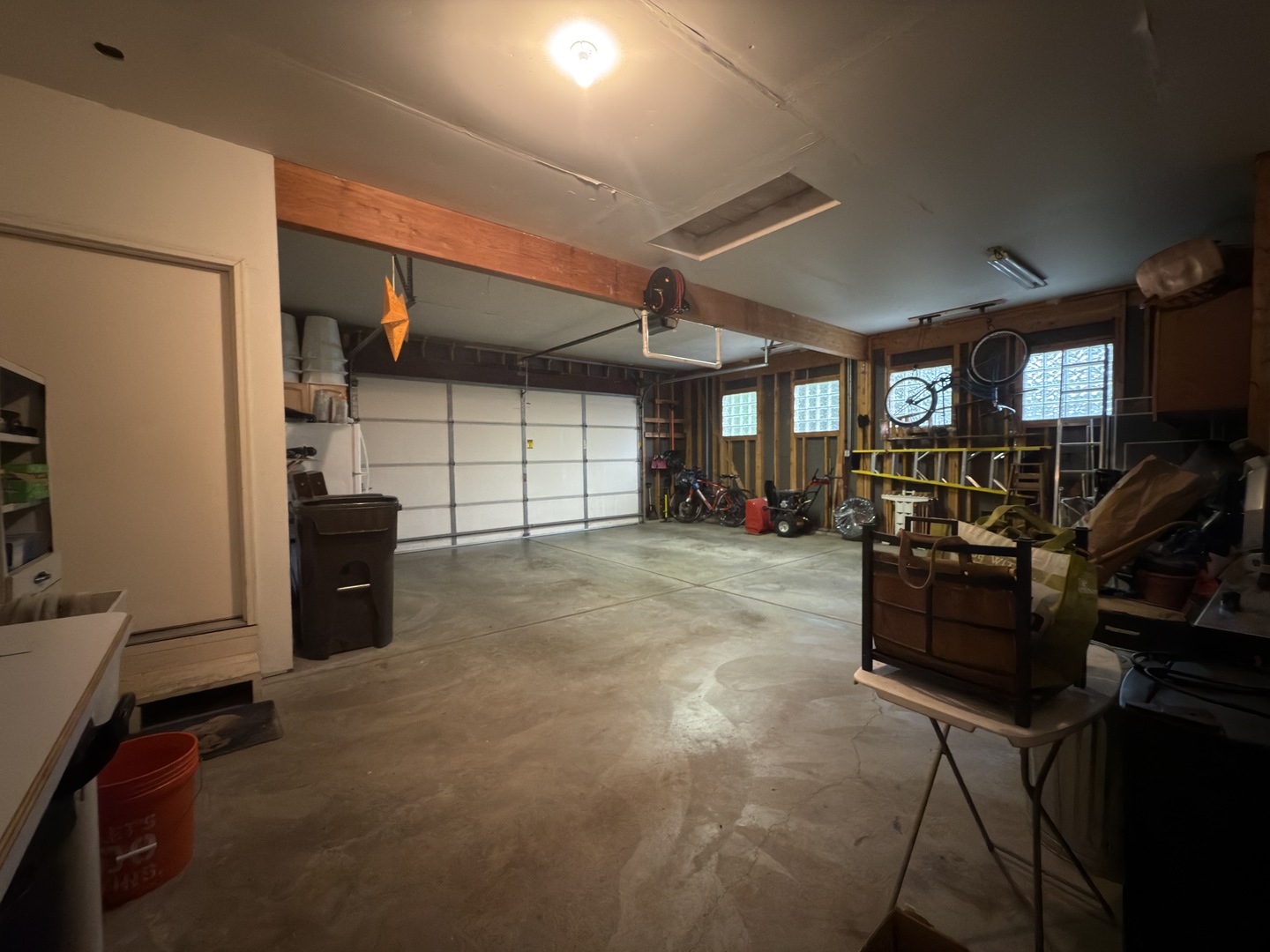 101 Beachway Drive Fox River Grove, IL 60021 - Photo 19 of 28 a view of a room with gym equipment