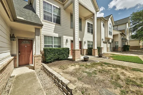 $1,900 | 12230 Abbey Glen Lane, Unit A, Austin, TX 78753
