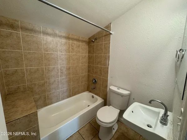 $124,900 | 34 La Main Court, Jacksonville, FL 32206