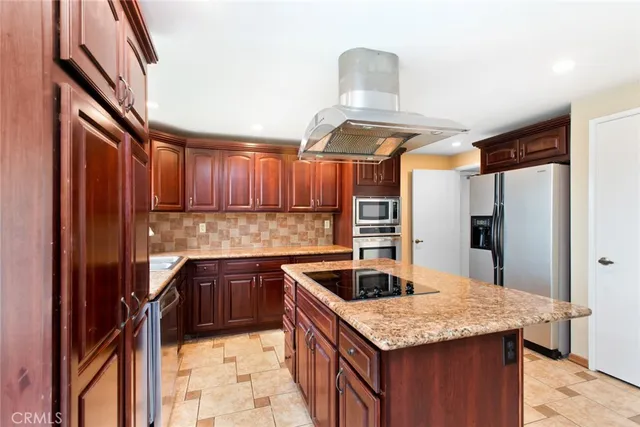 $1,995,000 | 13 Seville, Irvine, CA 92620