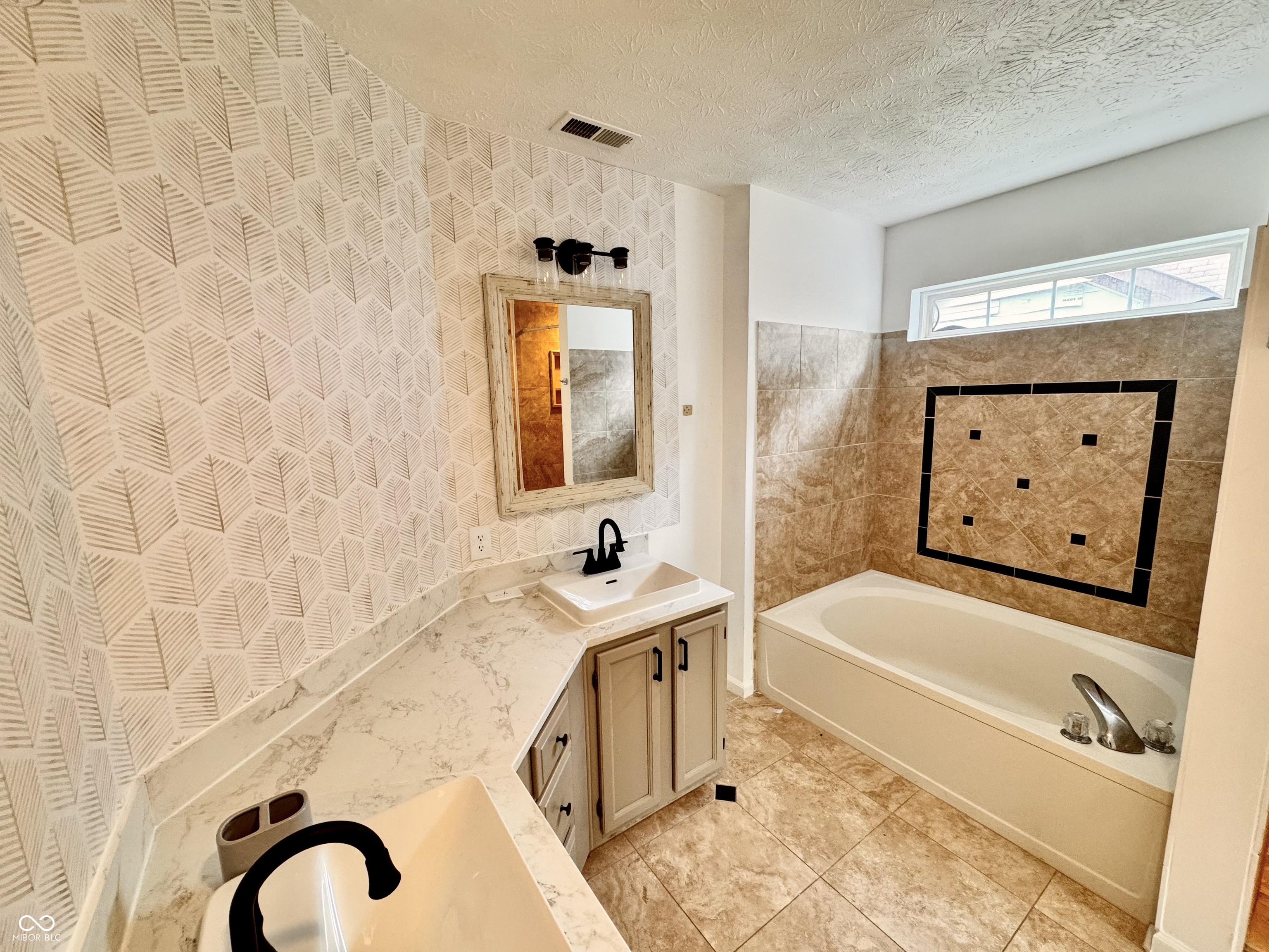 8913 Glass Chimney Lane Fishers, IN 46037 - Photo 18 of 22