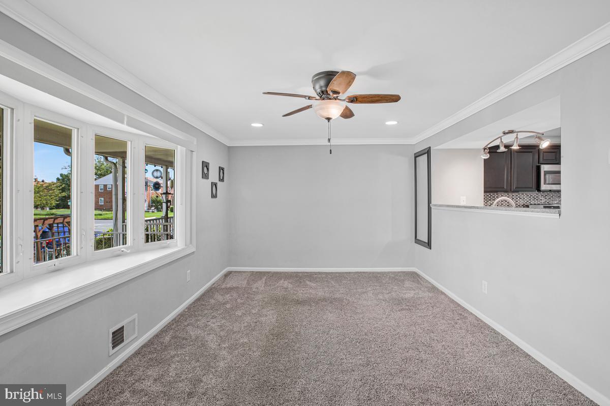 8135 Del Haven Road Baltimore, MD 21222 - Photo 9 of 34 Gallery Image 9