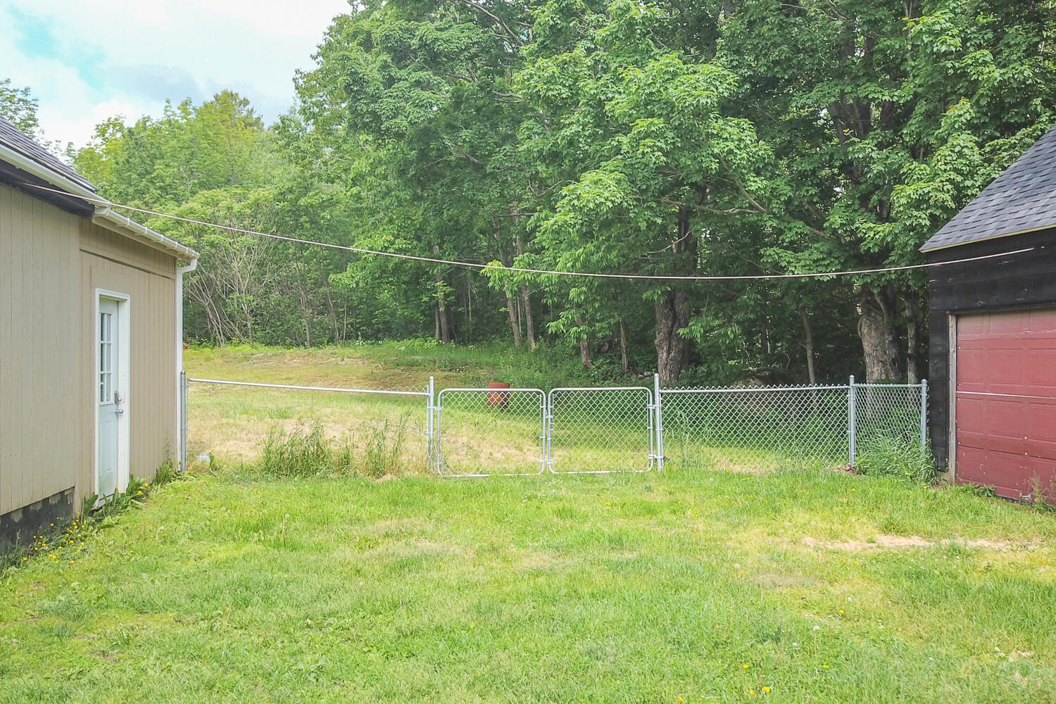 41 West Meadow Road Rockland, ME 04841 - Photo 33 of 33 Fenced in area