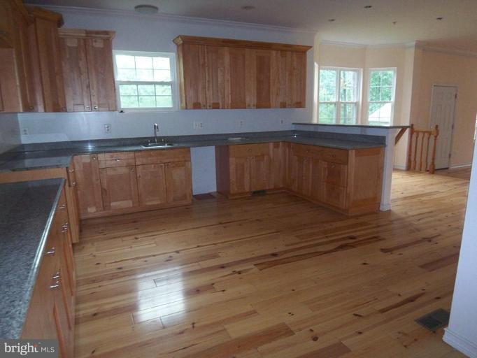 9145 Lanham Severn Road Lanham, MD 20706 - Photo 6 of 16 Kitchen #2