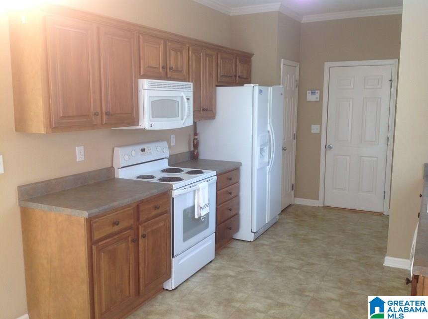 233 Forest Village Lane Alabaster, AL 35007 - Photo 6 of 24