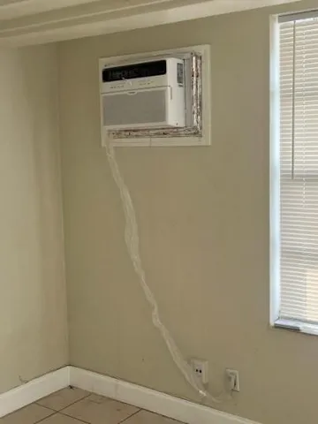 $1,350 | 1437 Northeast 56th Street, Unit 2, Fort Lauderdale, FL 33334