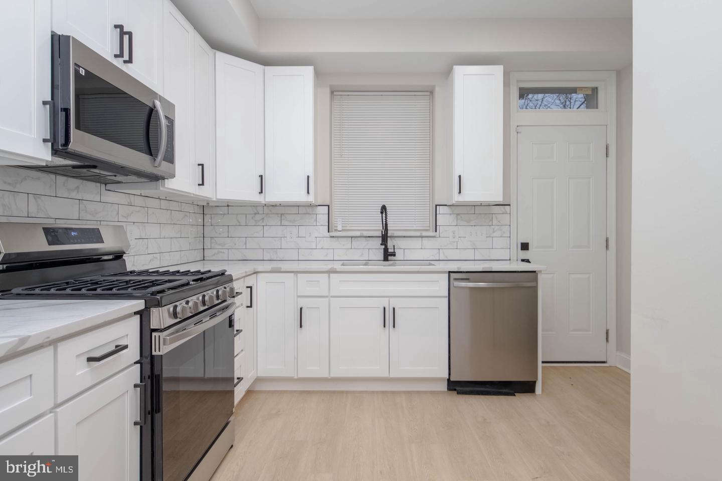 1508 Cliftview Avenue Baltimore, MD 21213 - Photo 10 of 17