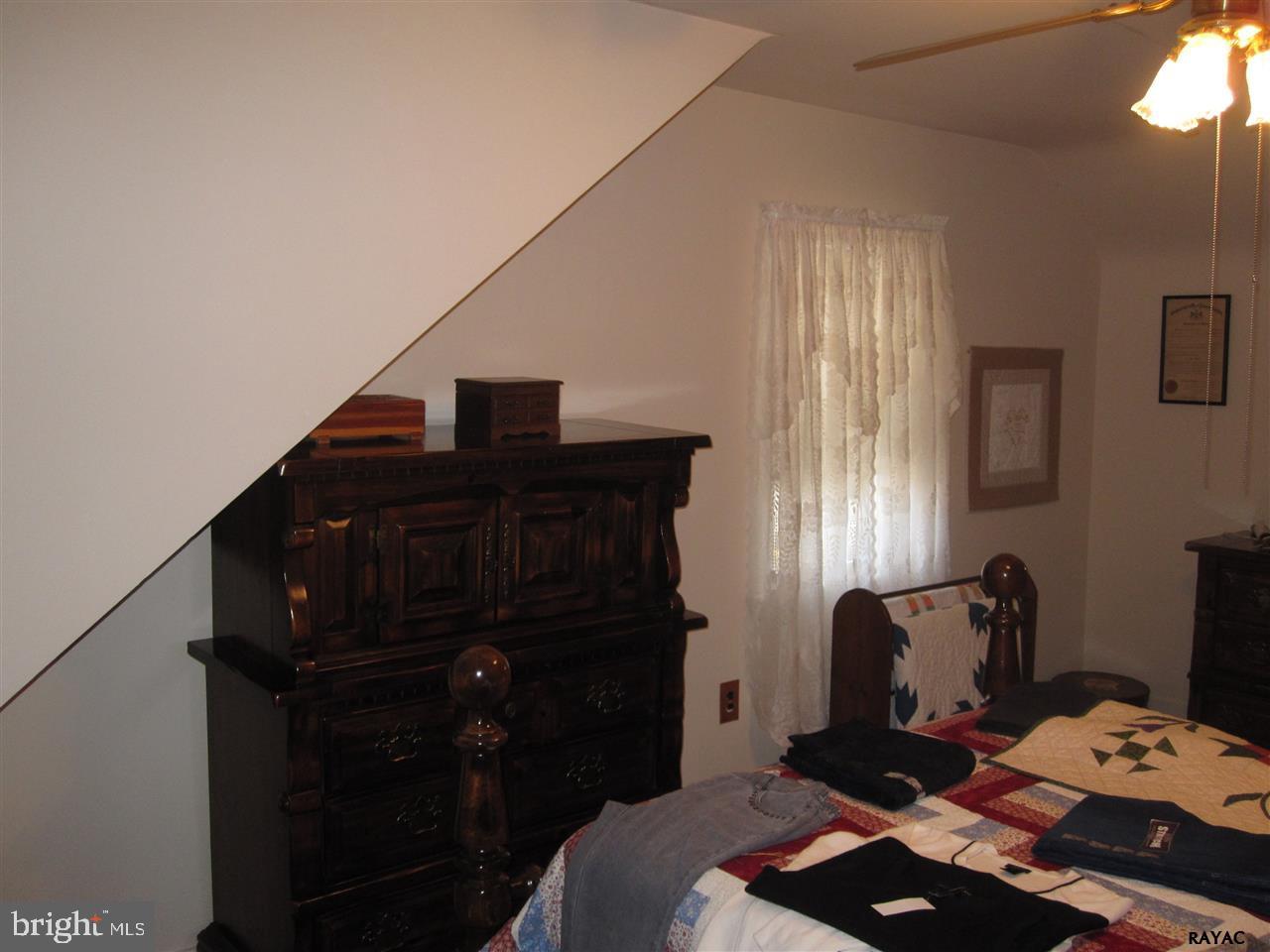 302 Wynwood Road York, PA 17402 - Photo 25 of 34 Gallery Image 25