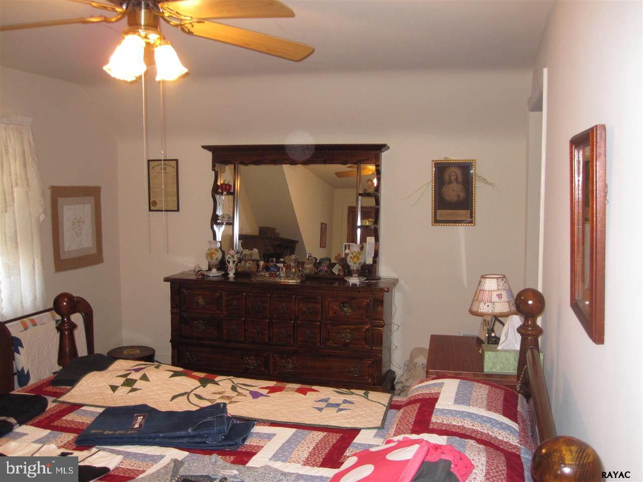 302 Wynwood Road York, PA 17402 - Photo 26 of 34 Gallery Image 26