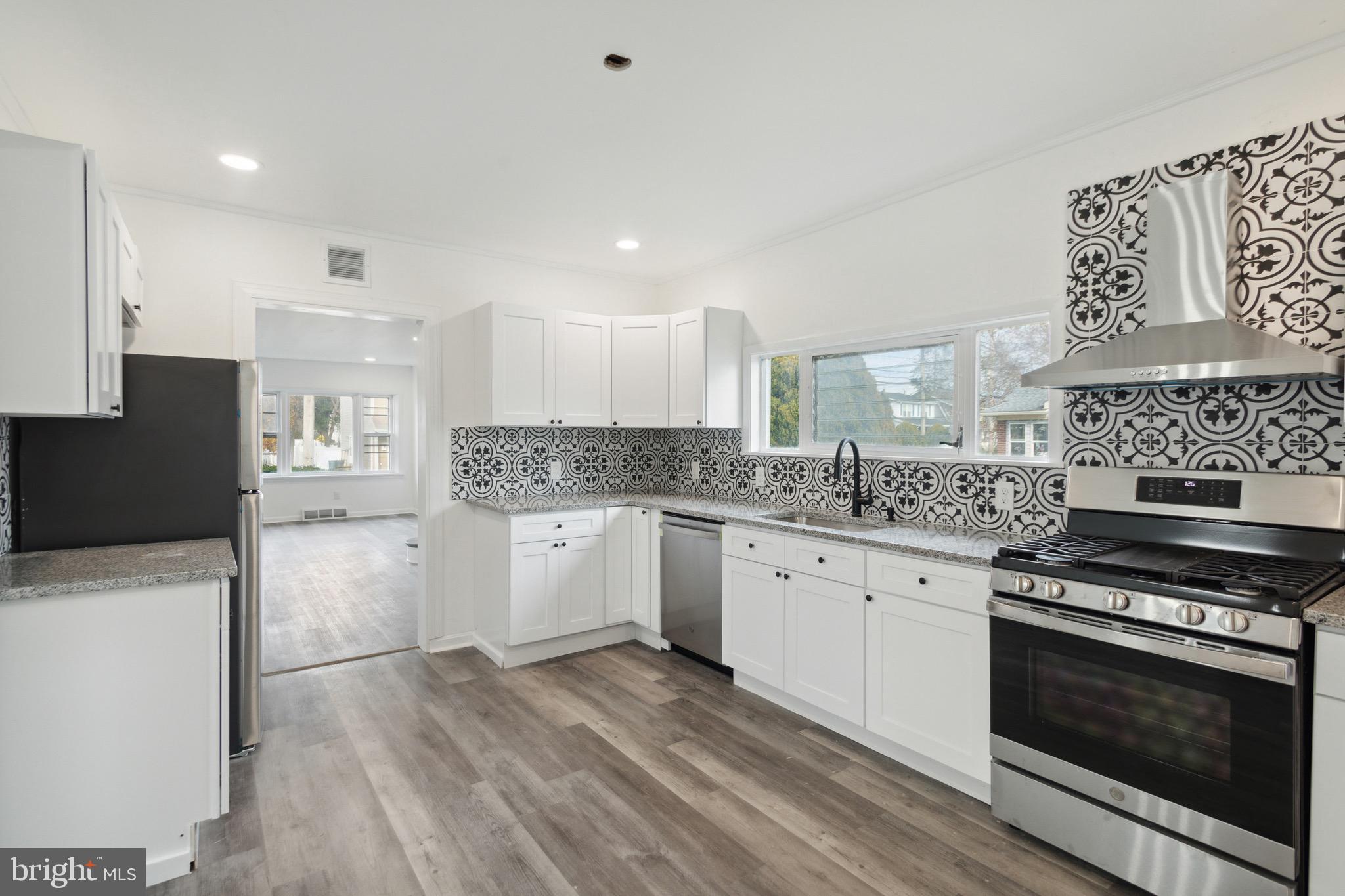 29 Nicholson Road Mount Ephraim, NJ 08059 - Photo 11 of 25 Chef's Dream