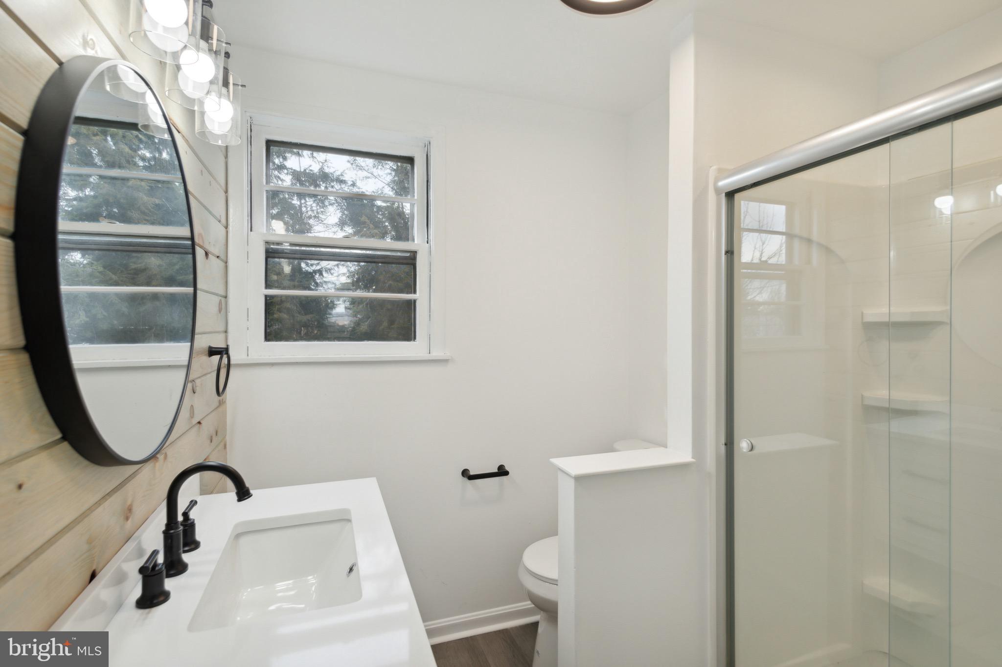 29 Nicholson Road Mount Ephraim, NJ 08059 - Photo 17 of 25 Upstairs FULL bath