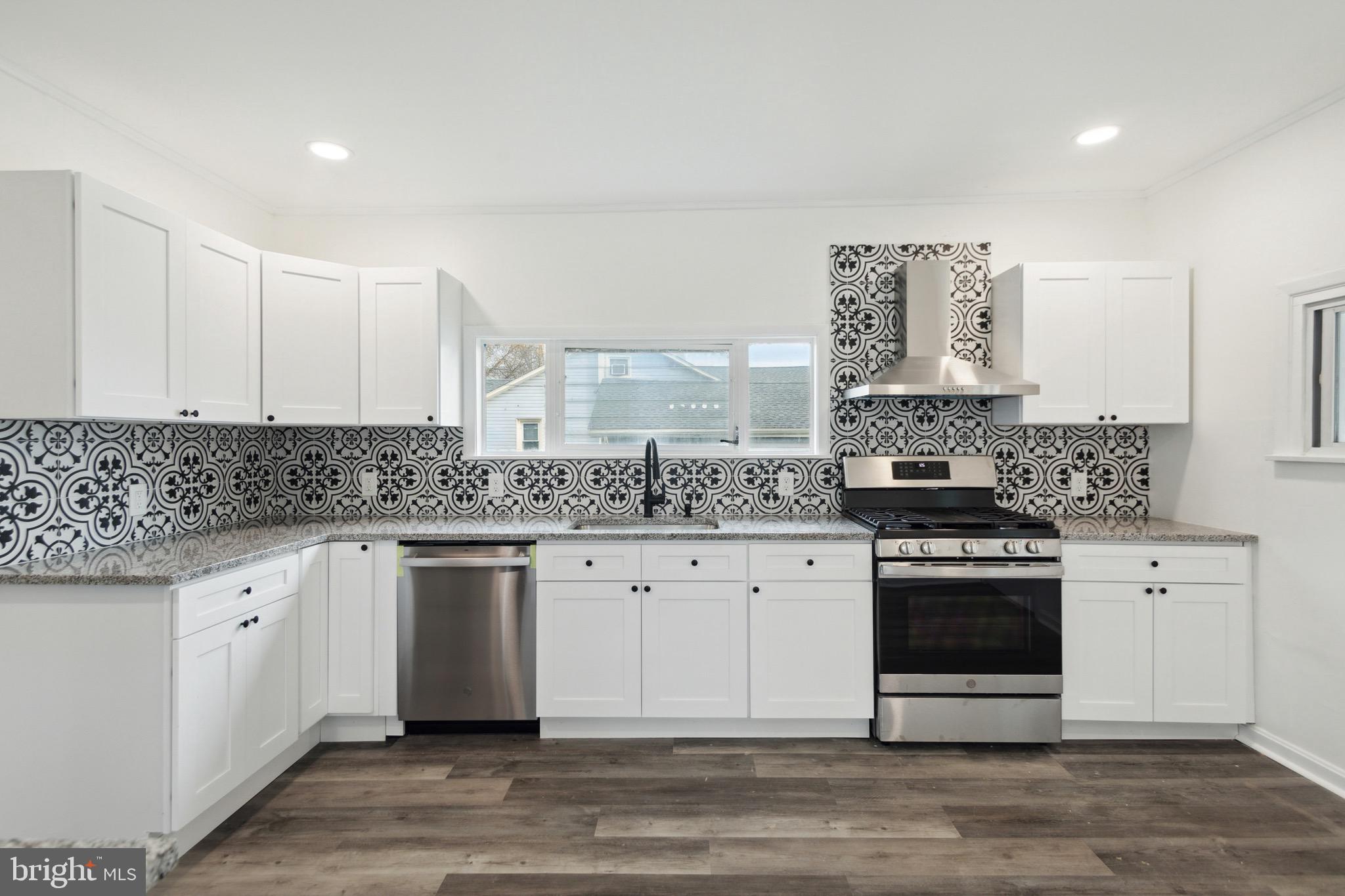 29 Nicholson Road Mount Ephraim, NJ 08059 - Photo 10 of 25 BRAND NEW kitchen