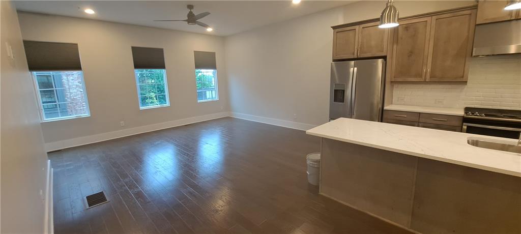 306 Fair Street Southwest Atlanta, GA 30313 - Photo 10 of 21