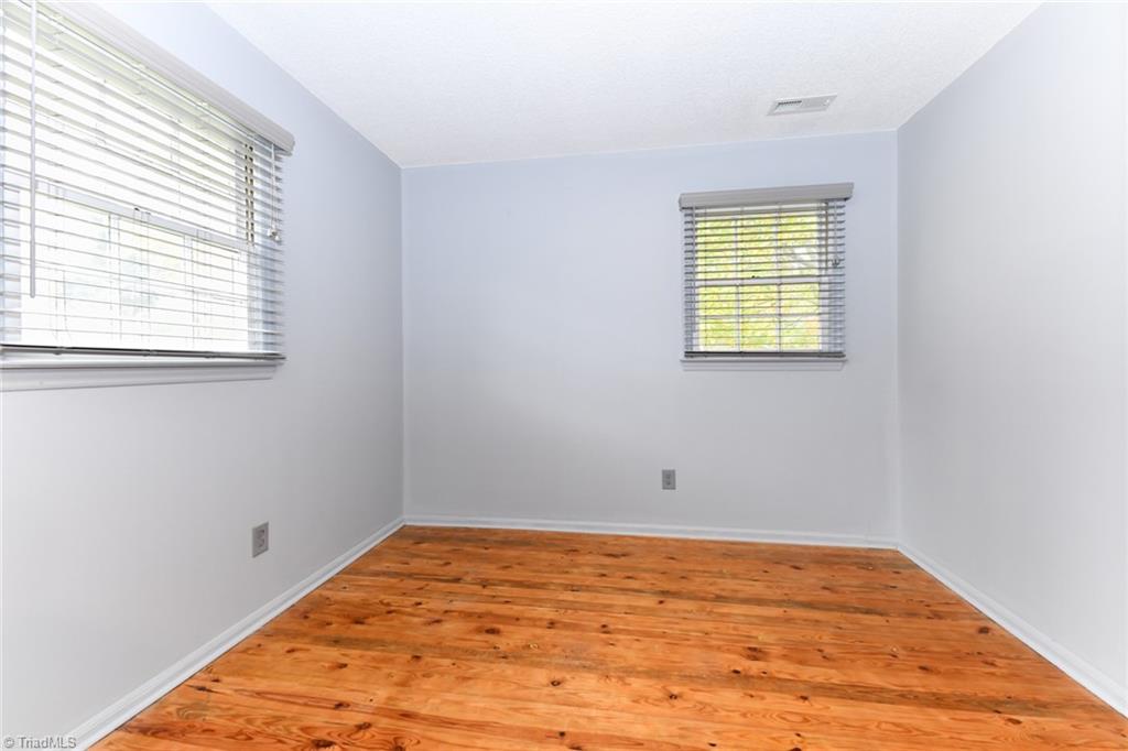 1109 West Dalton Road King, NC 27021 - Photo 11 of 30 Gallery Image 11
