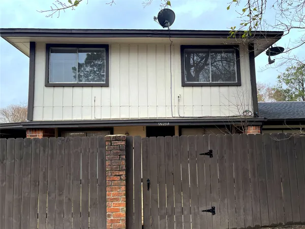 $139,500 | 12023 Greenwood Forest Drive, Unit B, Houston, TX 77066