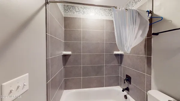 $2,350 | 505 West Rhode Island Avenue, Southern Pines, NC 28387