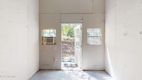 $2,350 | 505 West Rhode Island Avenue, Southern Pines, NC 28387